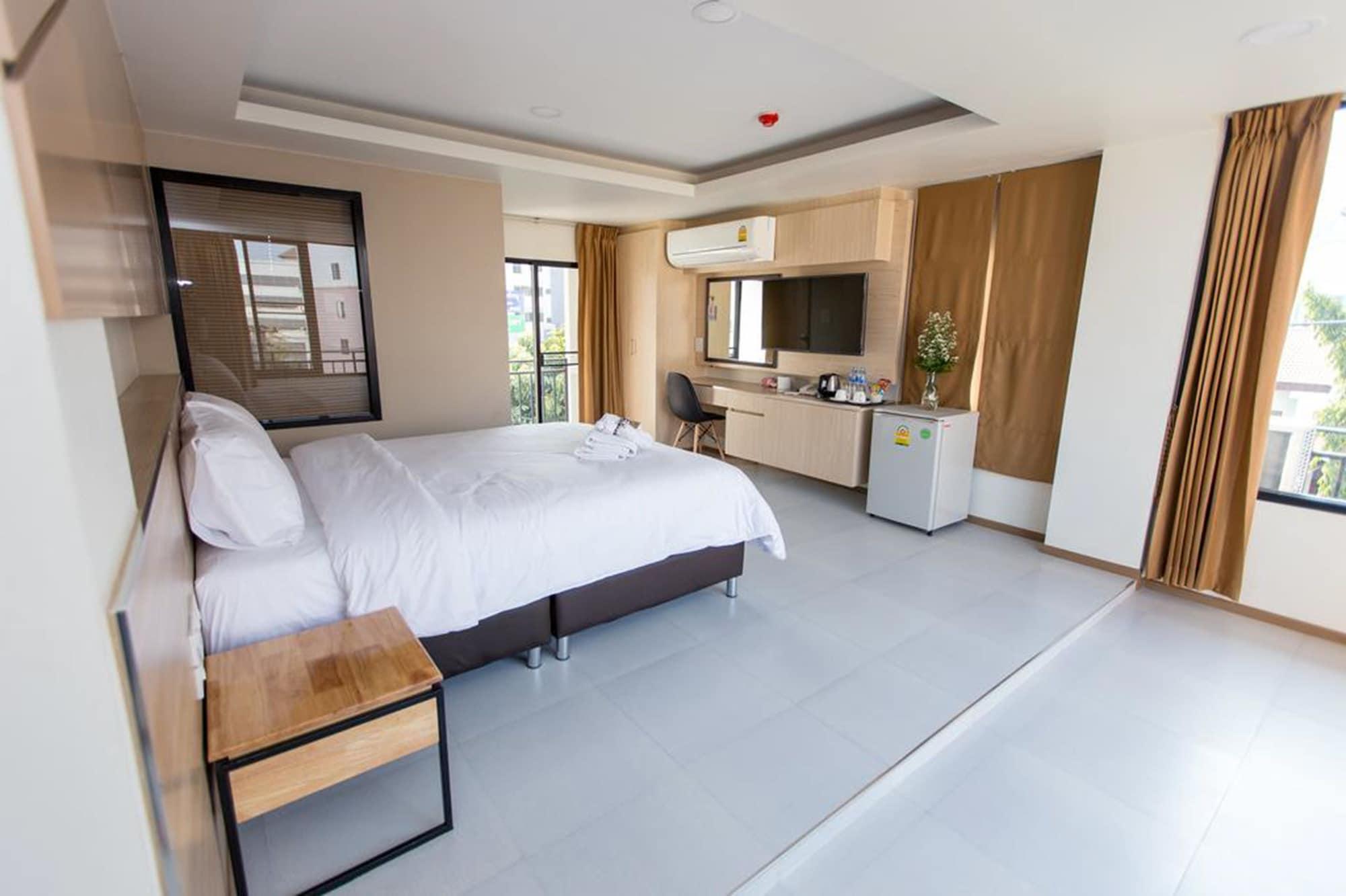 Tuck Me In Hotel Chiang Mai Exterior photo
