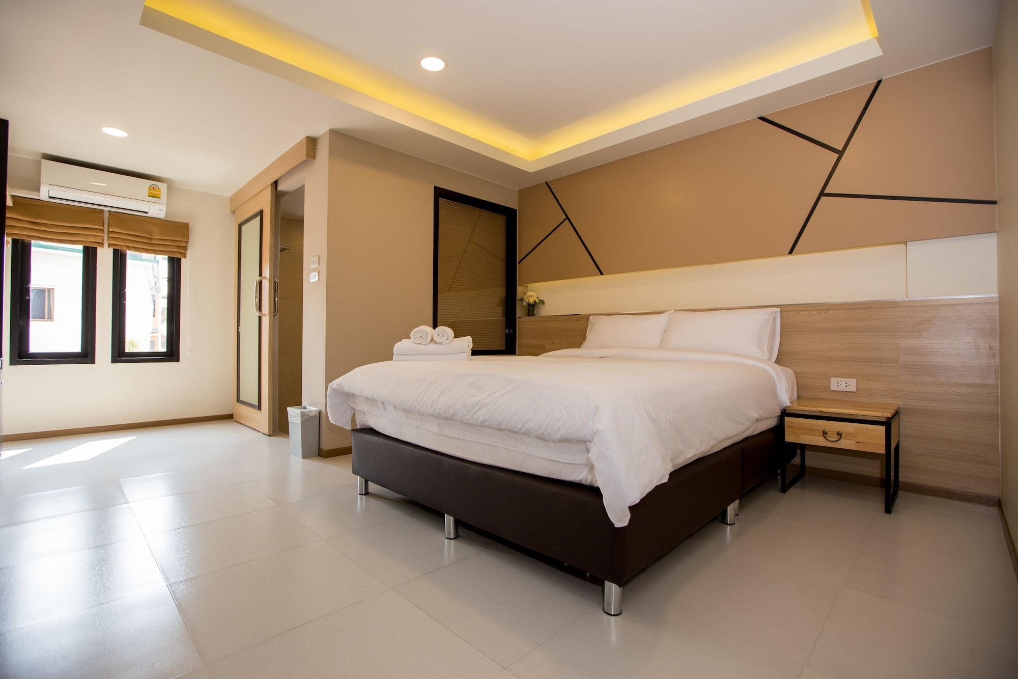 Tuck Me In Hotel Chiang Mai Exterior photo