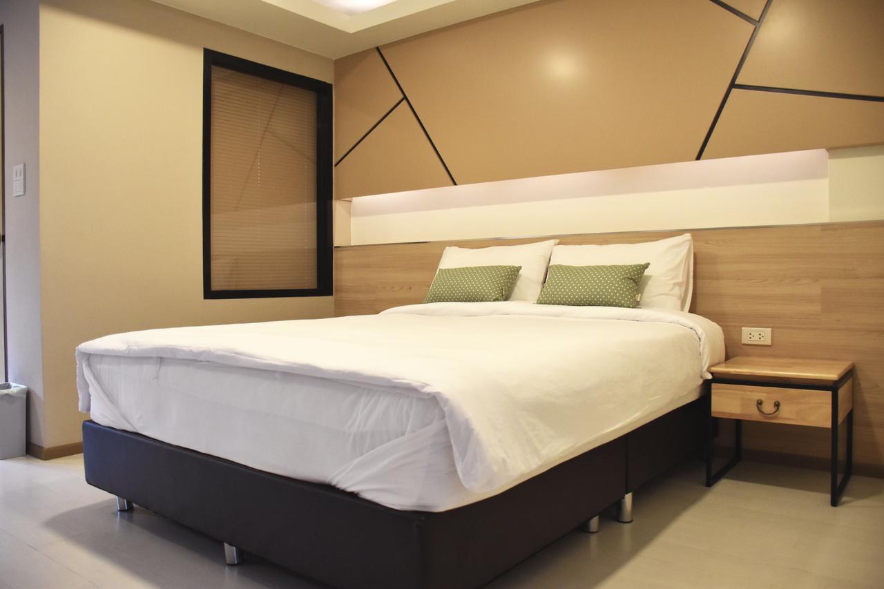 Tuck Me In Hotel Chiang Mai Exterior photo